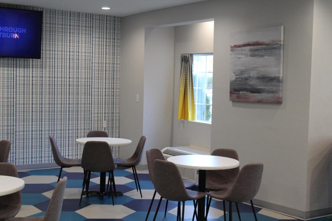 Microtel Inn & Suites By Wyndham Stockbridge/Atlanta I-75 Buitenkant foto