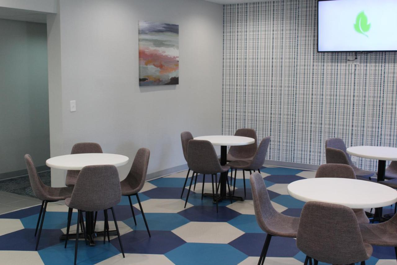 Microtel Inn & Suites By Wyndham Stockbridge/Atlanta I-75 Buitenkant foto
