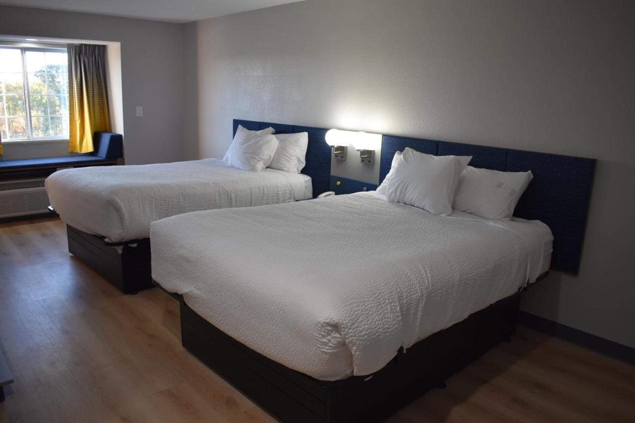 Microtel Inn & Suites By Wyndham Stockbridge/Atlanta I-75 Buitenkant foto