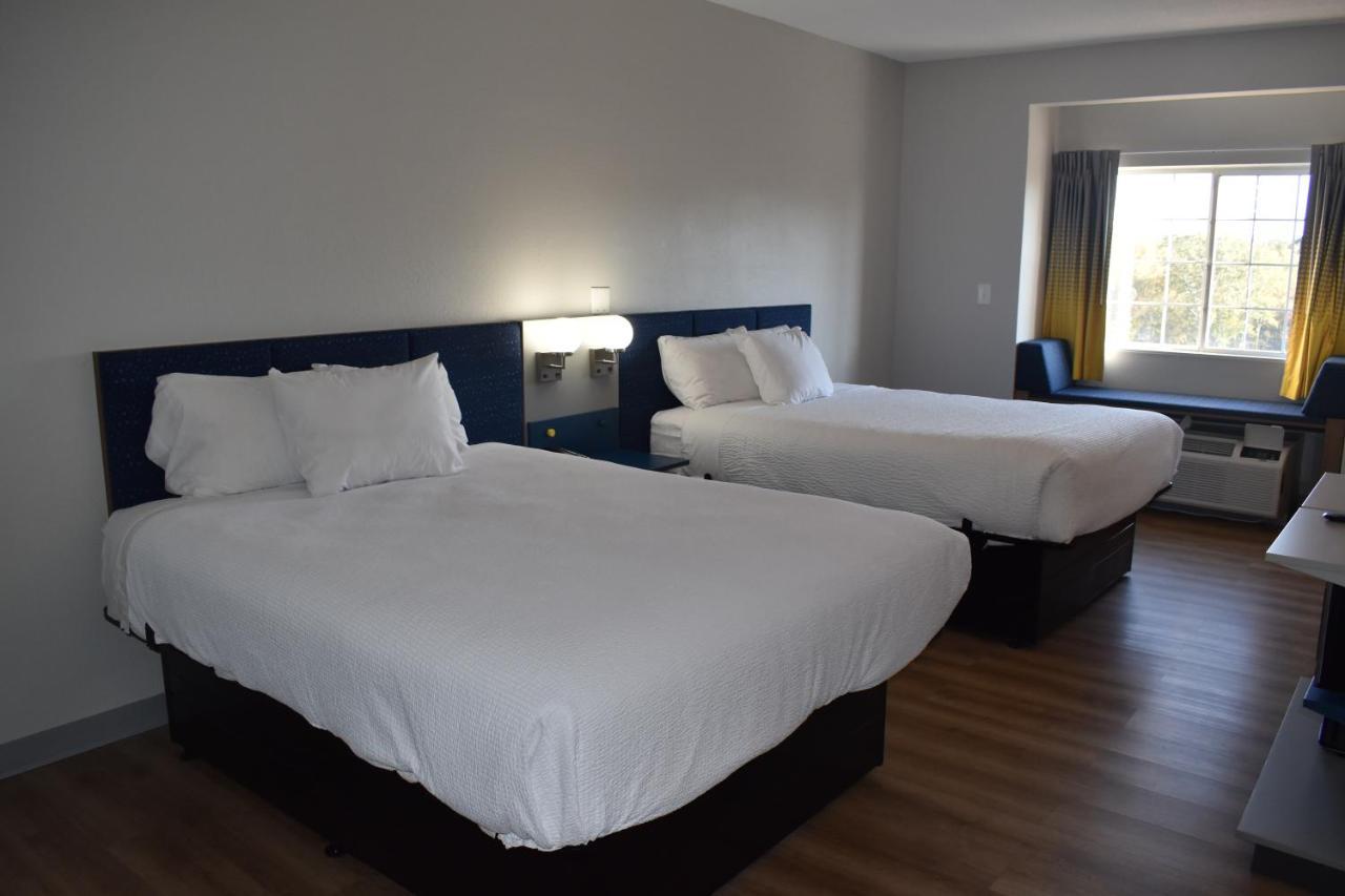Microtel Inn & Suites By Wyndham Stockbridge/Atlanta I-75 Buitenkant foto