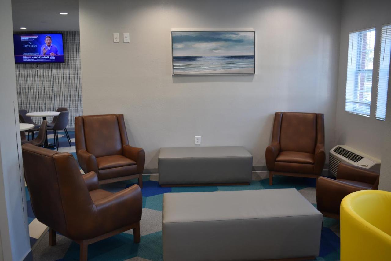 Microtel Inn & Suites By Wyndham Stockbridge/Atlanta I-75 Buitenkant foto