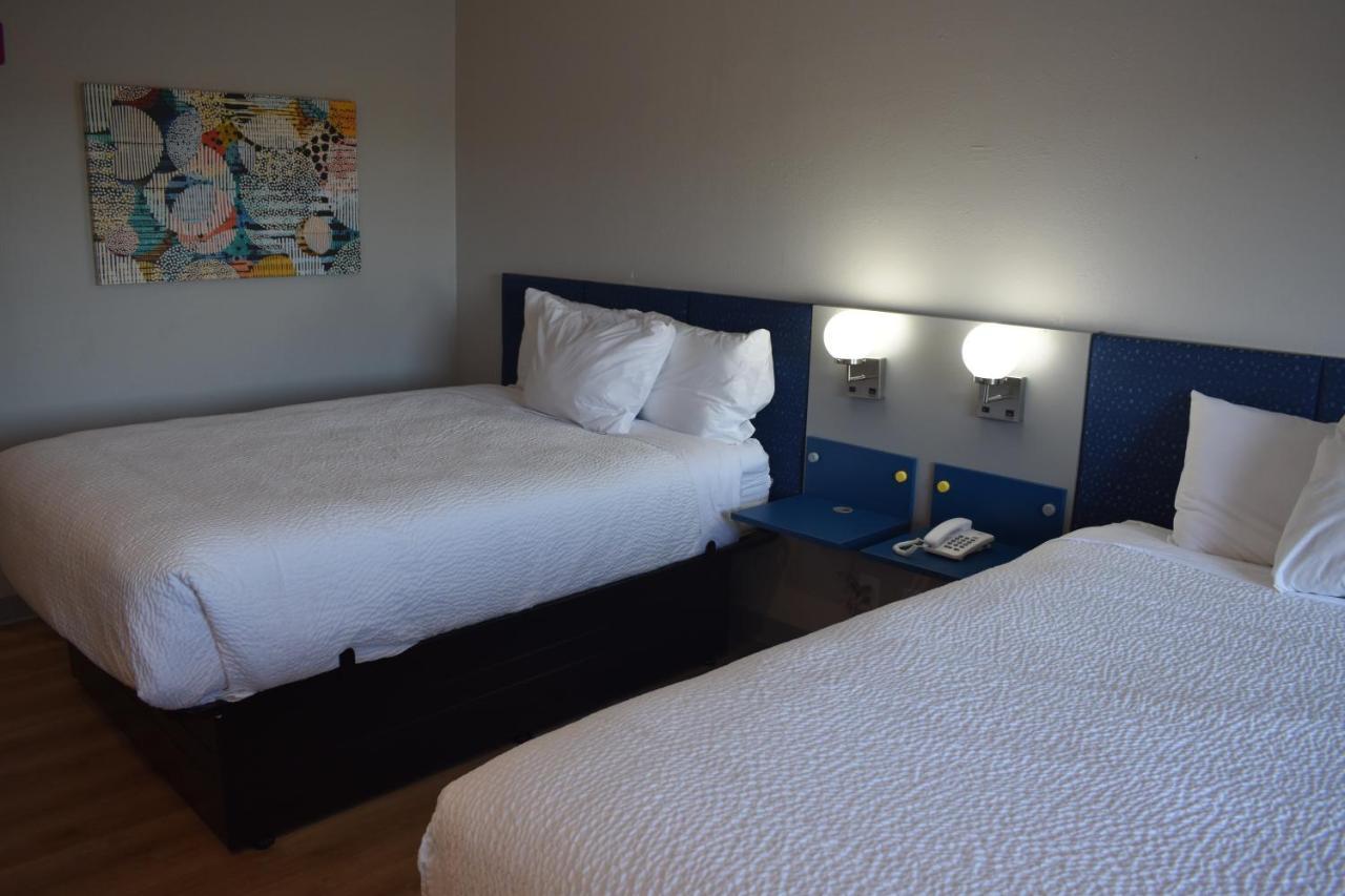 Microtel Inn & Suites By Wyndham Stockbridge/Atlanta I-75 Buitenkant foto